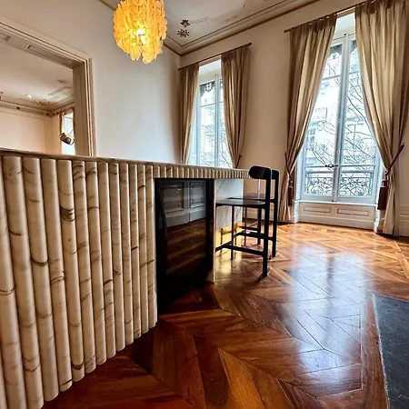 Le Palais De Verdun - 3 Ch-6p - 140 M2