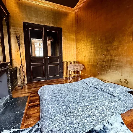 Le Palais De Verdun - 3 Ch-6p - 140 M2 *