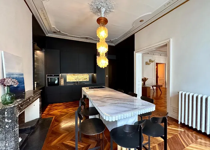 Le Palais De Verdun - 3 Ch-6p - 140 M2 דירה *