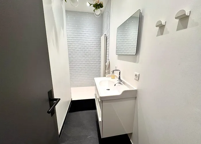 Le Palais De Verdun - 3 Ch-6p - 140 M2 גרנובל