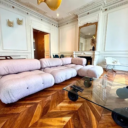 Le Palais De Verdun - 3 Ch-6p - 140 M2 *