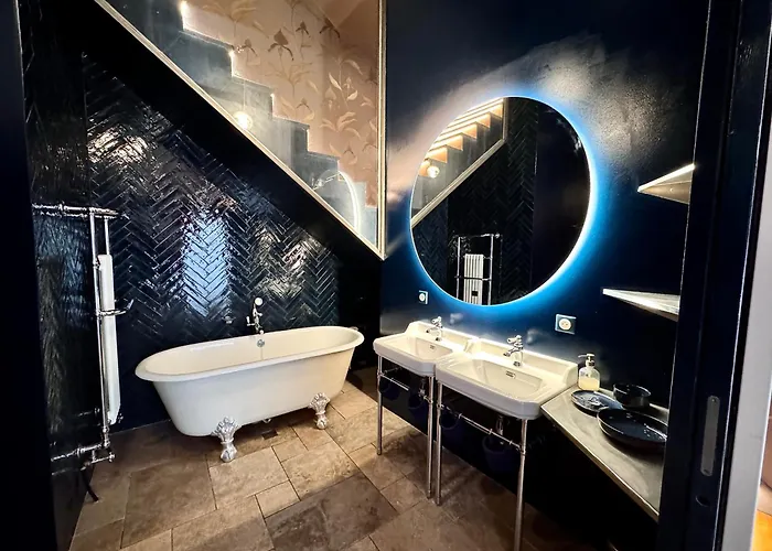 Le Palais De Verdun - 3 Ch-6p - 140 M2 Apartment