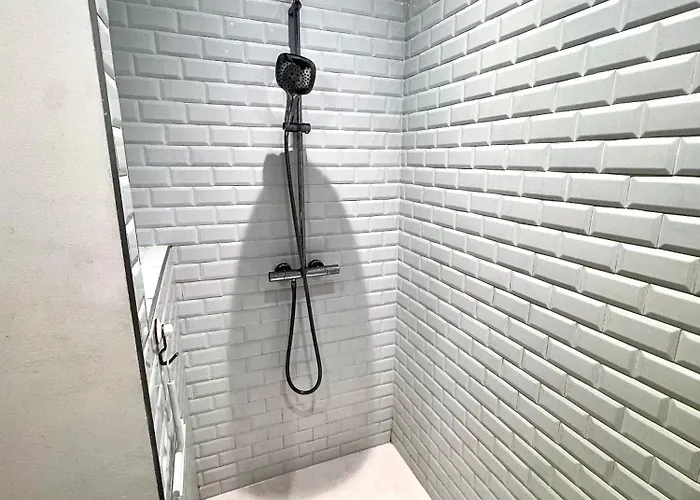 Le Palais De Verdun - 3 Ch-6p - 140 M2 Apartment *